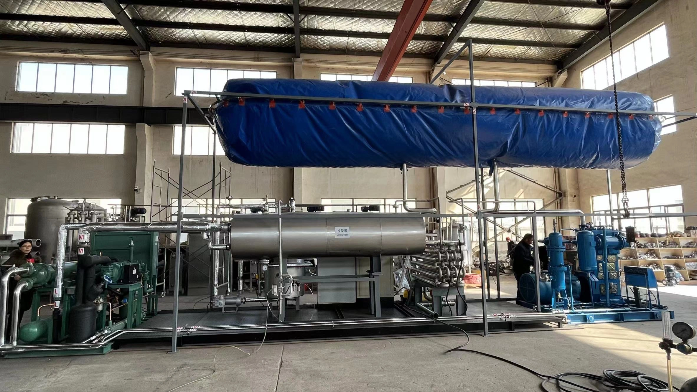 Dry ice exhaust gas carbon dioxide recovery device